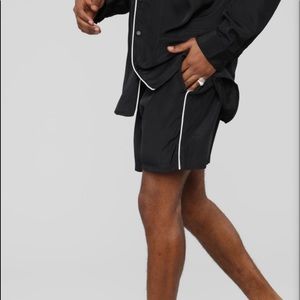 🔥🔥MENS FASHIONOVA BLACK SHORTS🔥🔥